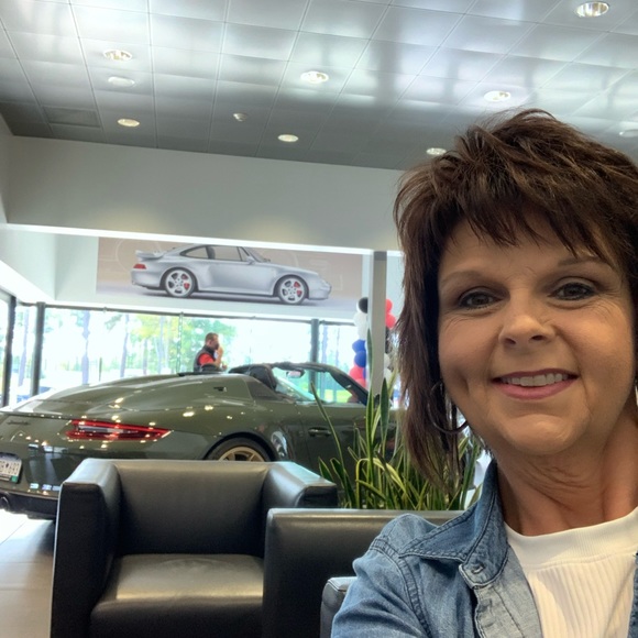 Meet your Posher, Kathy - Picture 1 of 1